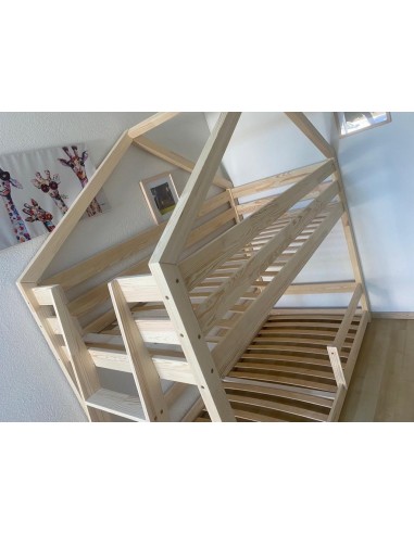Lit à étage double avec échelle de côté