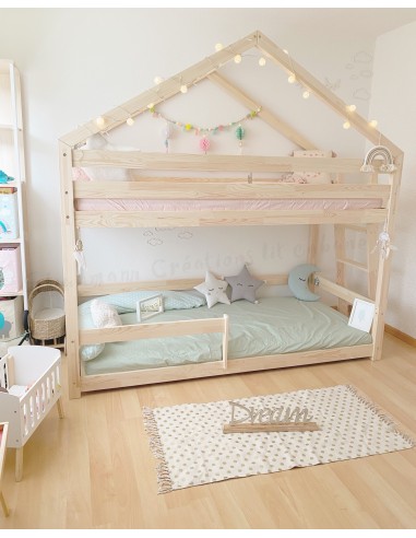 Lit à étage double avec échelle de côté