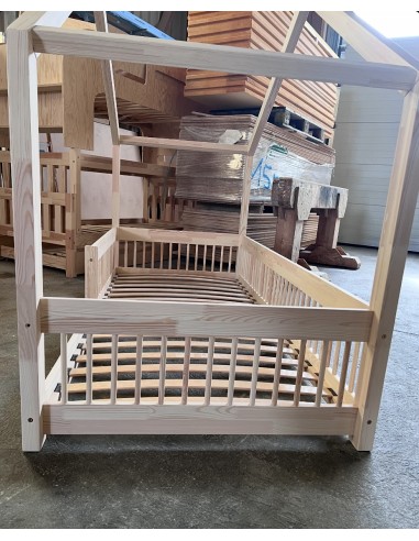 Lit cabane inversé avec barreaux arrondis non-amovibles