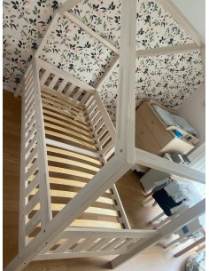 Lit cabane inversé avec barreaux non-amovibles 2