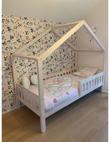 Lit cabane inversé avec barreaux non-amovibles